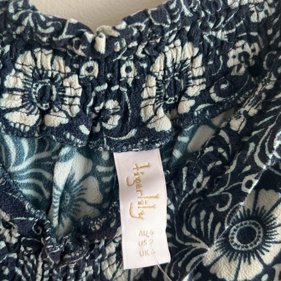 Tigerlily Australia palazzo flared pant and boho top blue floral two piece set - Picture 8 of 10